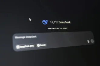 DeepSeek AI asistent na laptopu, stock slika, besplatni AI