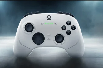 Xbox kontroler Razer Wolverine V3 Pro u bijeloj boji