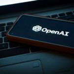 pametni telefon, laptop, openai